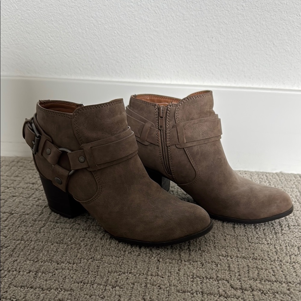 Stylish Brown Ankle Boots